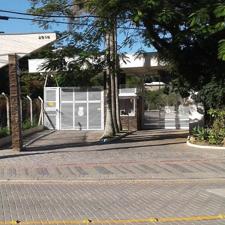204 Otima Localizacao De 2D Em Condominio Fechado Бомбиньяс Экстерьер фото